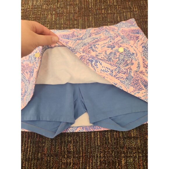 Lilly Pulitzer Mini Madison Skort in "Coastal Blue Maybe Gator" Size L - Picture 4 of 7